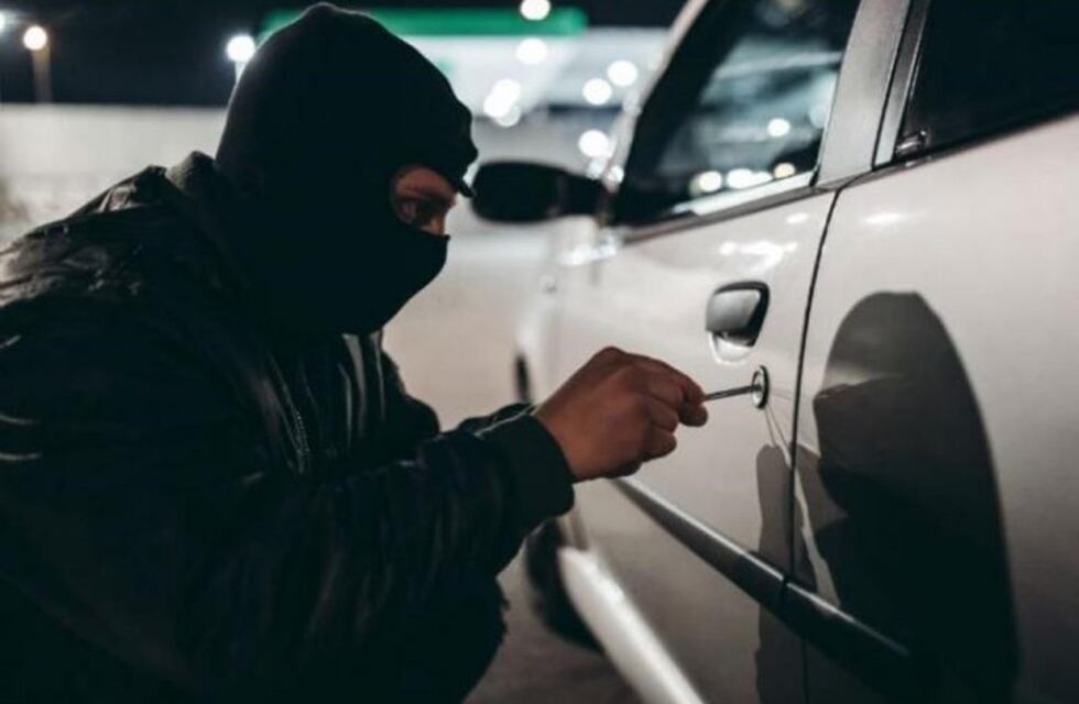 No lo podía creer: le robaron el auto y lo encontró en una agencia listo para la venta