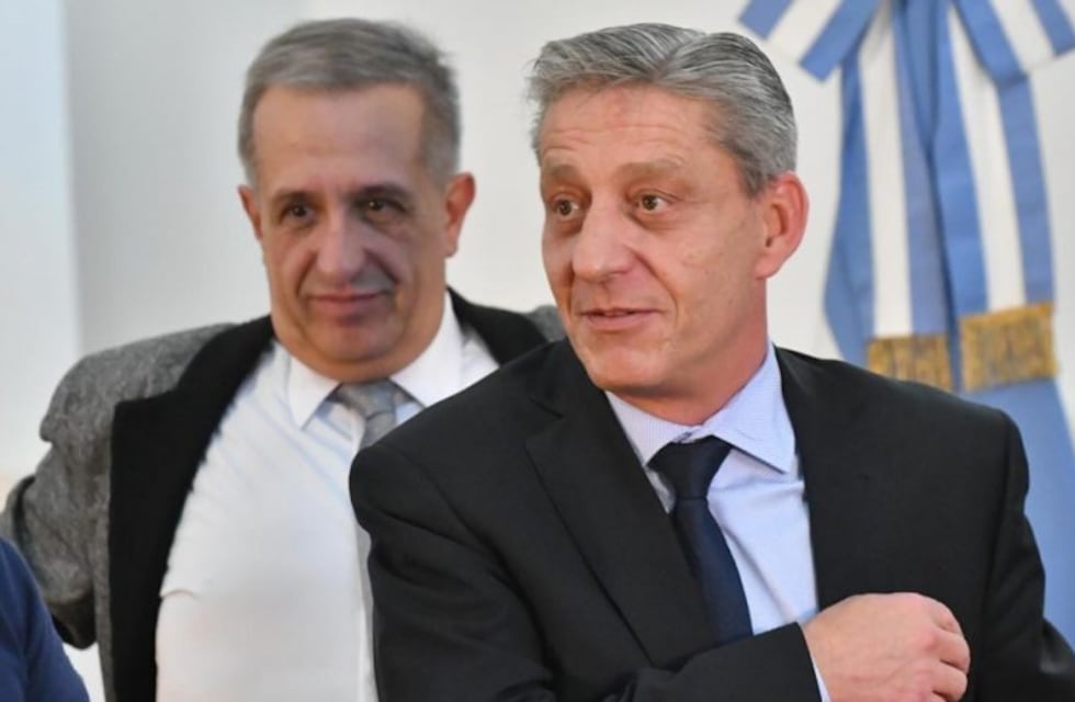 Después de mucho tiempo los estatales del Chubut cobraran sus haberes todo junto