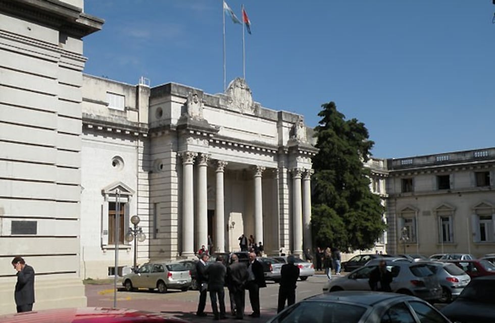 Trabajo duro: Diputados sesionó 62 minutos por mes en Santa Fe durante el primer semestre