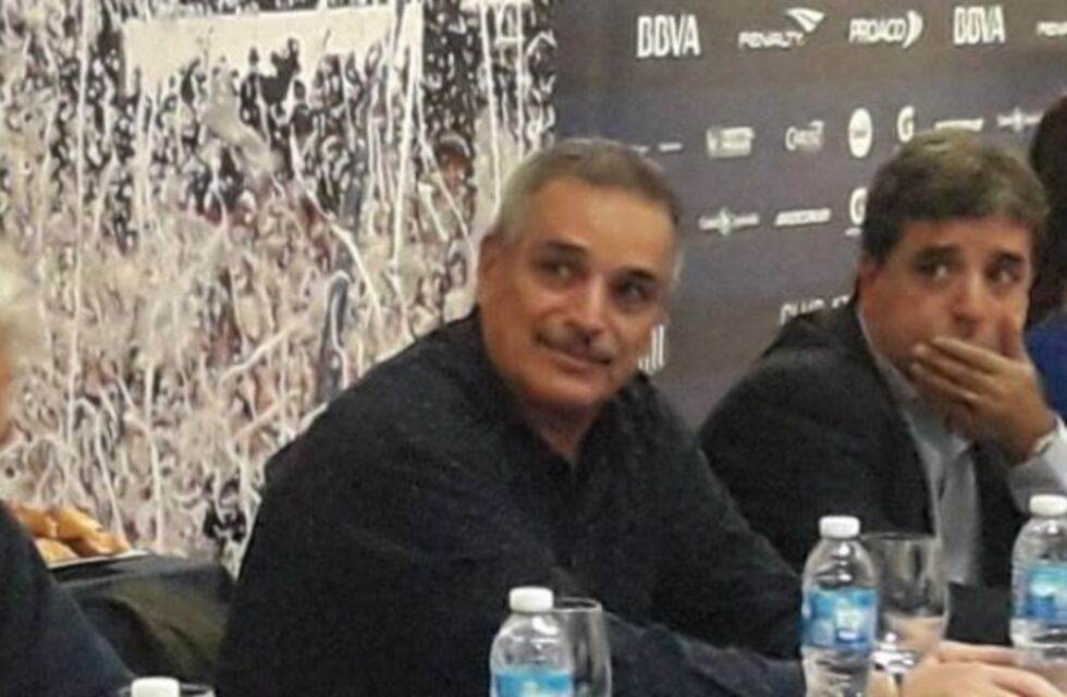 Se viene la estatua de Amadeo Nuccetelli