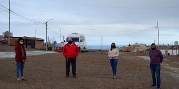 Vecinos del B° Golfo San Jorge celebraron la realización de la red cloacal