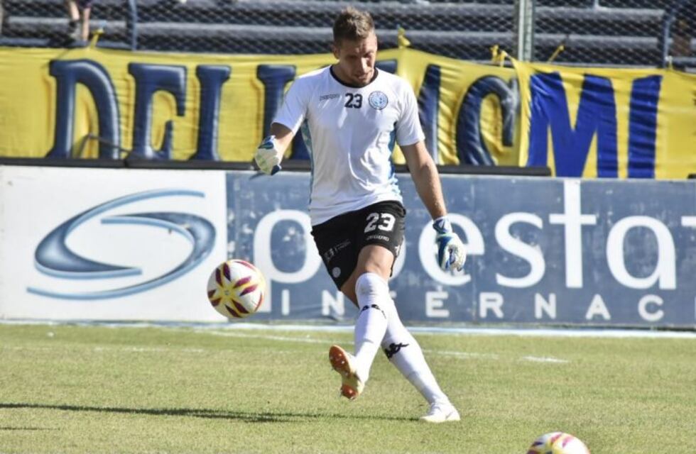 ¡Lo que sufre Belgrano! Rigamonti paró los corazones Celestes