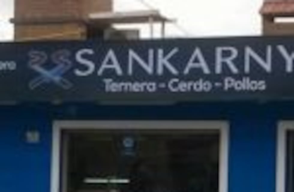 Ricky Sarkany intimó a carnicero cordobés por usar nombre "Sankarny"