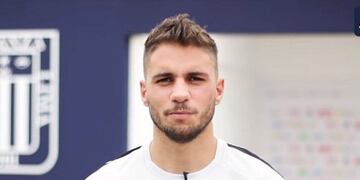 El uruguayo Felipe Rodríguez, arregló condiciones para jugar en Aldosivi\u002E (Foto: marcadeportiva\u002Ecom)