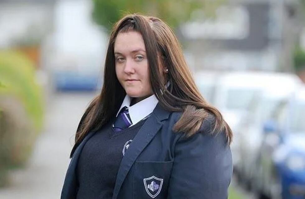 No le entraba el uniforme y la echaron del colegio