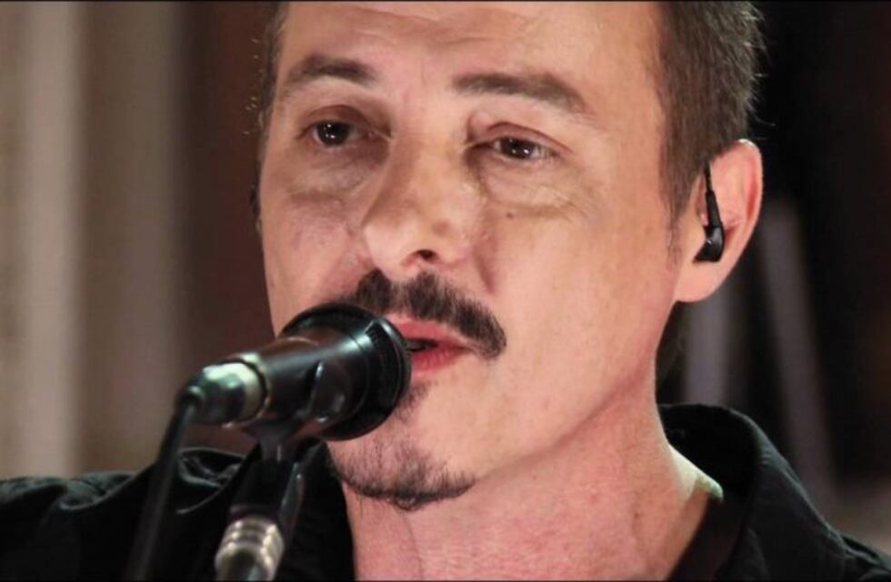 Pedro Aznar festeja 35 años de carrera solista en Rosario