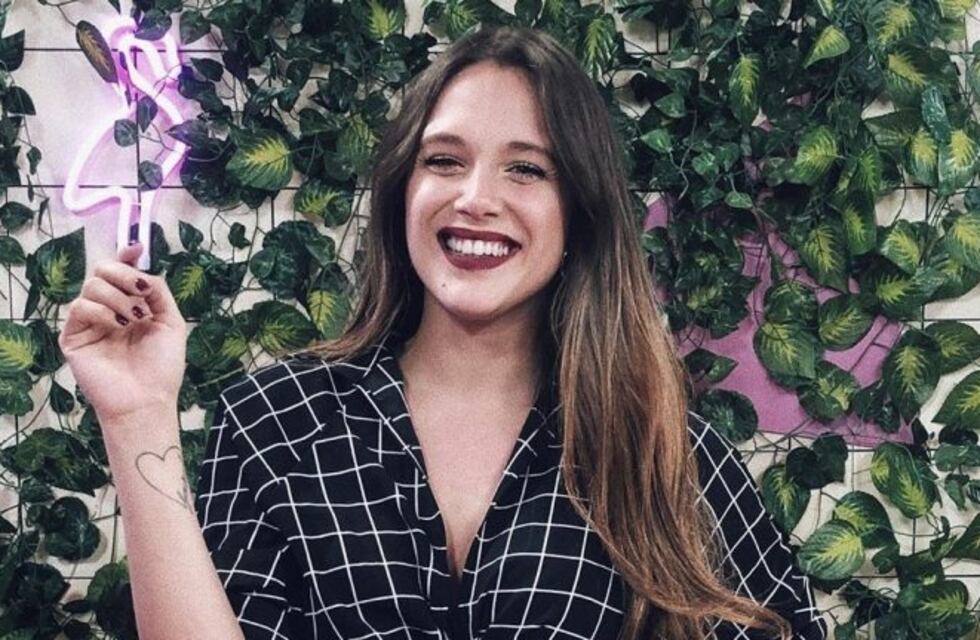 Barbie Vélez encandiló con su malla enteriza súper cavada