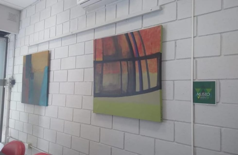 La artista Isa Gómez exhibe sus obras en Mendiolaza