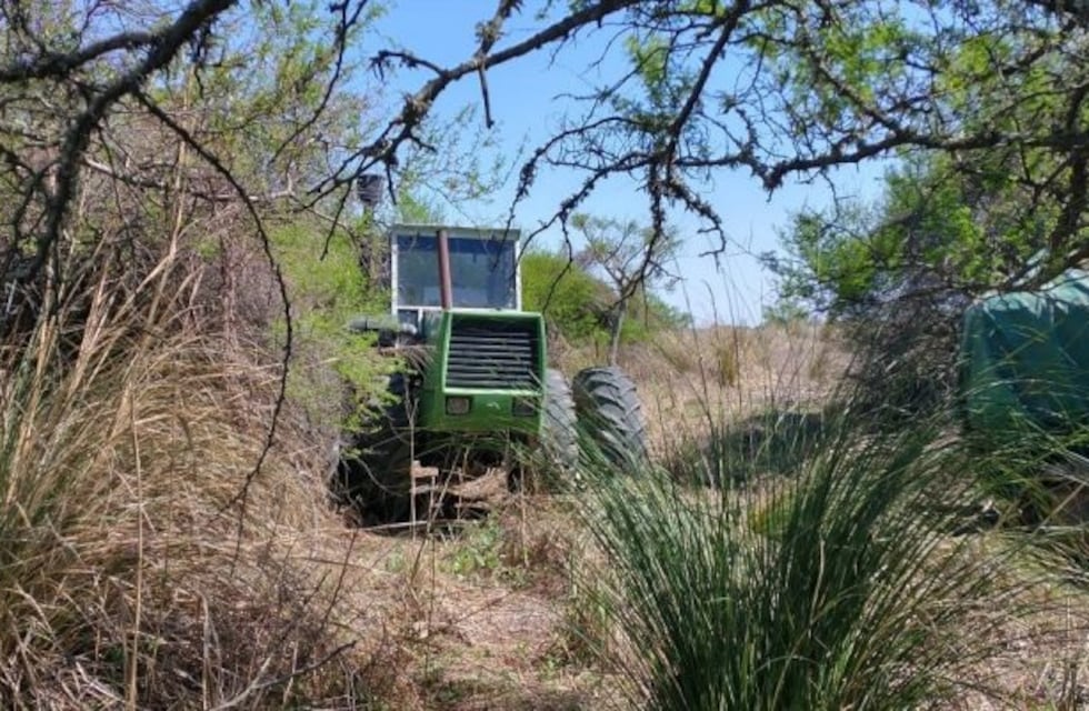 Descubrieron más maquinaria agrícola oculta en las islas frente a Rosario