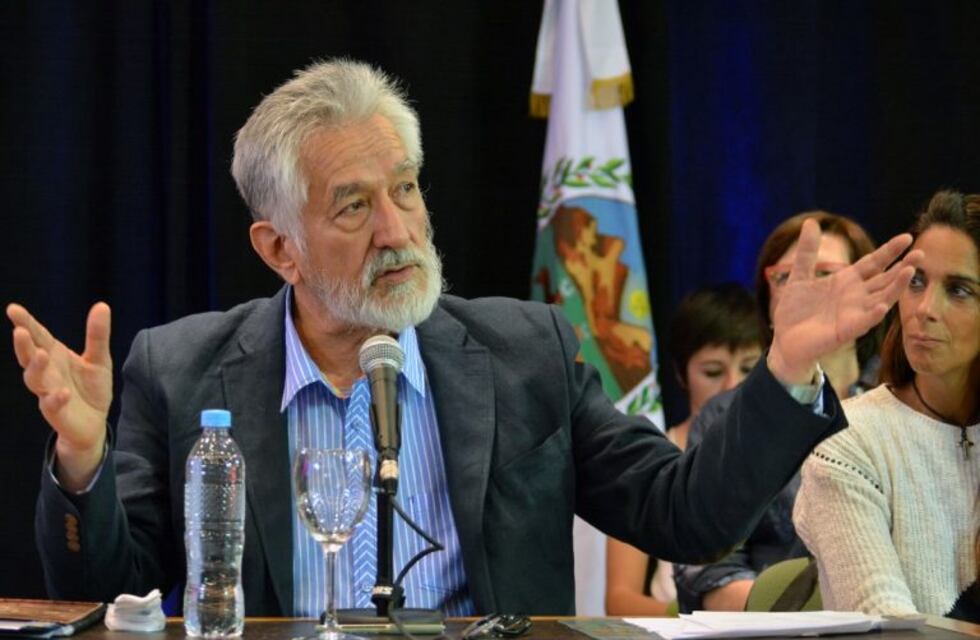 Alberto Rodríguez Saá anunció medidas para enfrentar la crisis