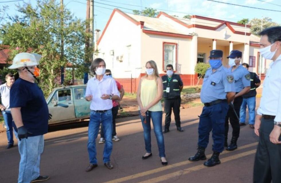 Montecarlo desinfecta los vehículos que ingresan a la ciudad