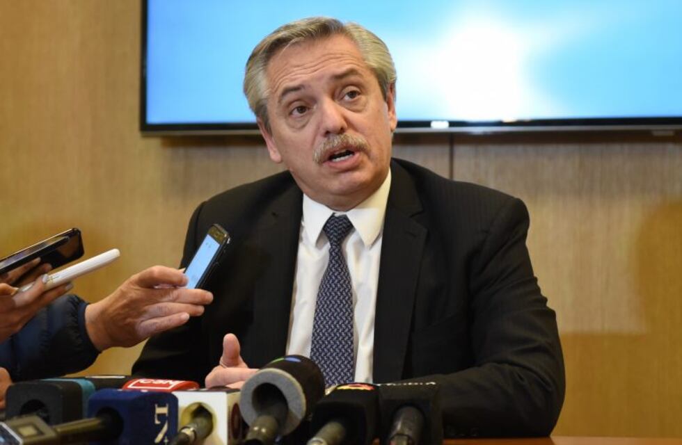 Alberto Fernández manda a su equipo económico a reunirse con Hernán Lacunza