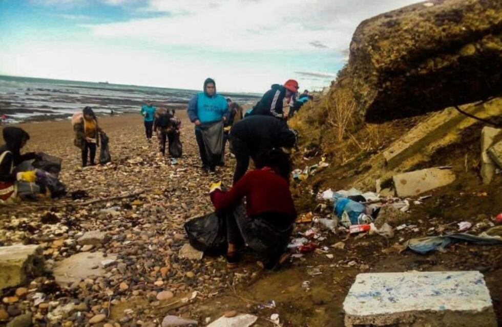 Se realizó la campaña "Yo limpio la costa"