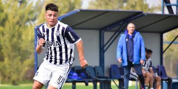 El equipo dirigido por el Loco Gustavo Lillo se impuso ante los peruanos 3-2\u002E