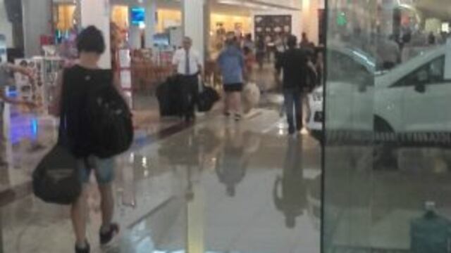 La Terminal mariano Moreno terminu00f3 con agua dentro del complejo.