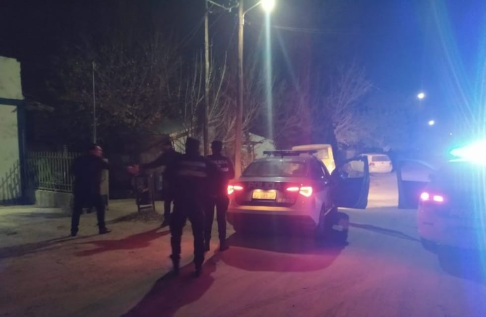 Inseguridad: dos detenidos en Santa Cruz del Lago por robar en un restaurante