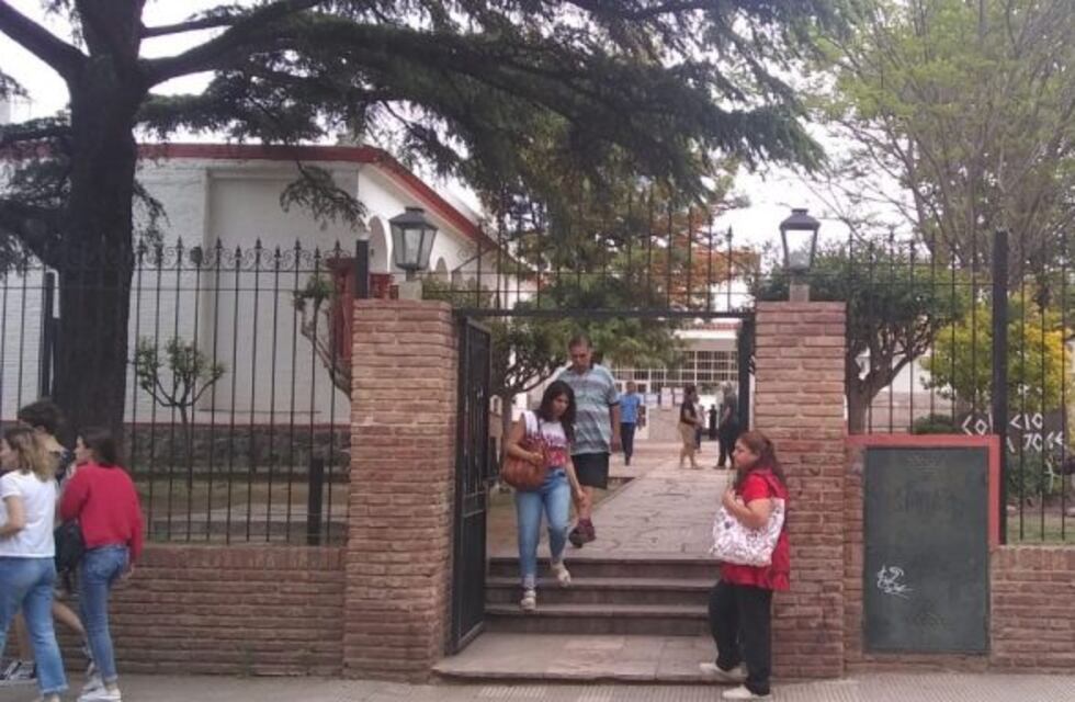 Elecciones presidenciales en Sierras Chicas: Se abrieron con normalidad los comicios