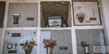 Nichos en cementerio de Mar del Plata (Foto: 0223)