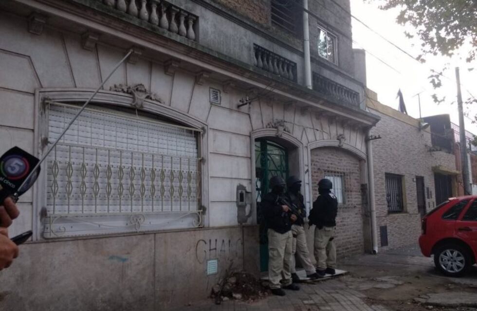 Investigan una red de pensiones clandestinas vinculadas al lavado de dinero