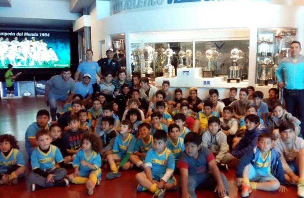 Punta Alta: viaje inolvidable para un club de barrio