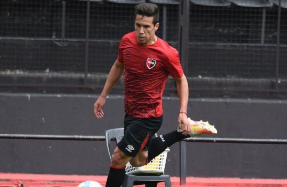 Delantero juvenil Francisco González dio positivo por coronavirus en Newell's