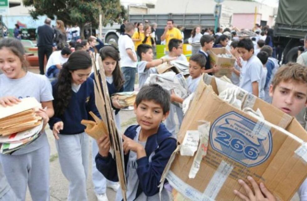 Conteo final provisorio en la Maratón del papel: 135 mil kilos