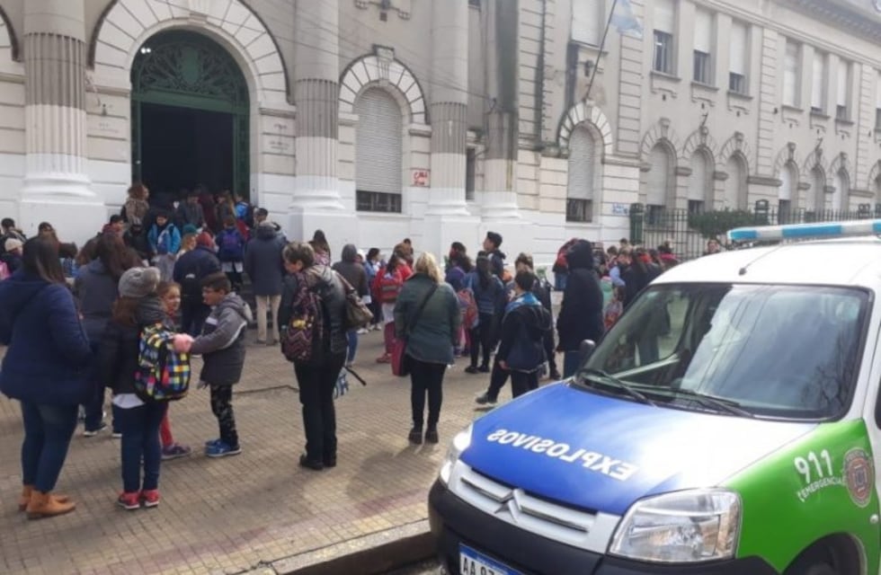 Amenaza de bomba número 27 y el Normal 1 sigue sin clases