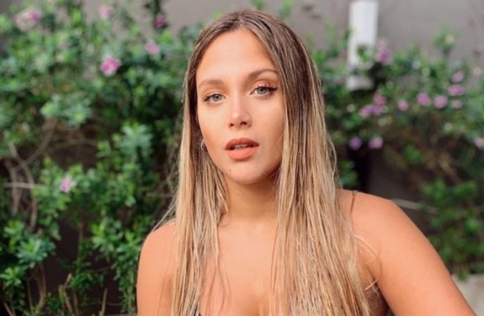 Barbie Vélez le puso color y temperatura a las redes con una foto en bikini