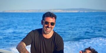 Lavezzi sigue disfrutando de las vacaciones muy bien acompañado