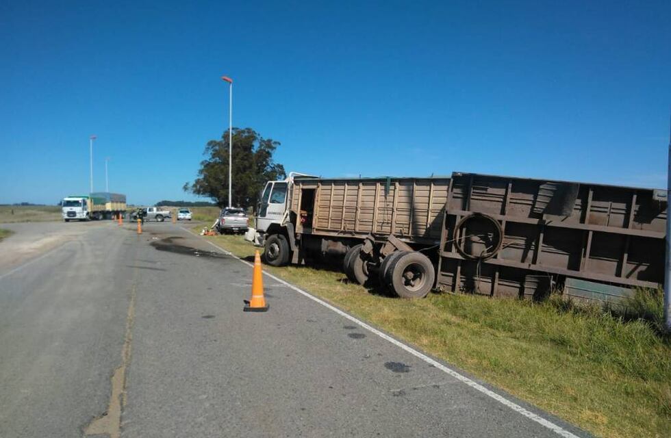 Un azuleño involucrado en un triple choque está internado en Necochea