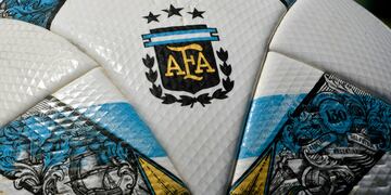 El sujeto prometía un futuro en Europa y el pase al club nunca se concretaba.