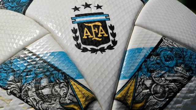 El sujeto prometía un futuro en Europa y el pase al club nunca se concretaba.