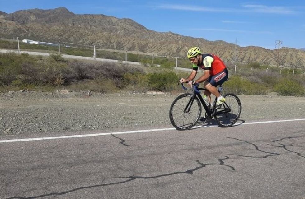 Jáchal llora la muerte por coronavirus del reconocido ciclista “Tati” Mura