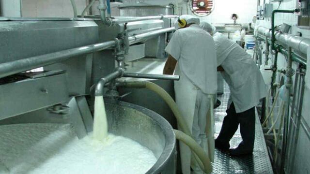 La industria lechera cerró una paritaria del 70%
