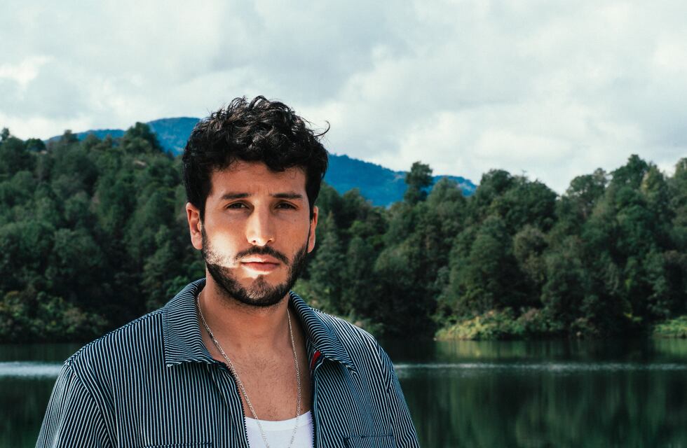 Sebastián Yatra estrenó su nuevo álbum “Dharma”