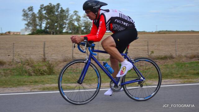 Gastón Almada ciclismo en ruta Arroyito