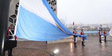 9 de julio. Acto central por el 207° aniversario de la “Declaración de la Independencia Nacional”, en explanada del Centro Cívico. (Gobierno de Córdoba)