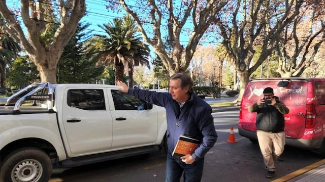 Emir Félix retomó sus funciones como intendente después de estar al borde de la muerte.