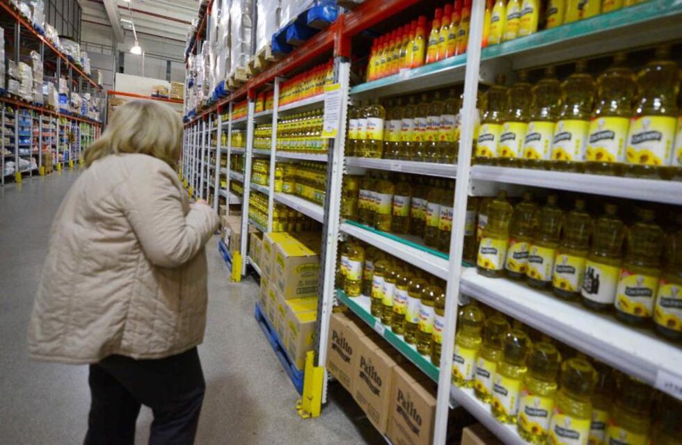 Almaceneros de Córdoba repudiaron la suba abrupta del precio del aceite en los pequeños comercios