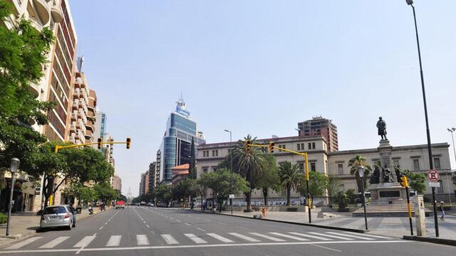 La avenida Hipólito Yrigoyen.