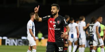 El ex River llegó a sumar algunos minutos de juego en la última fecha ante Racing. (Newell's Old Boys)