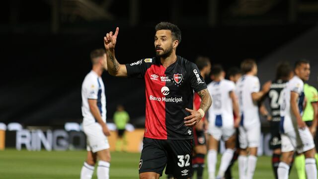 El ex River llegó a sumar algunos minutos de juego en la última fecha ante Racing. (Newell's Old Boys)