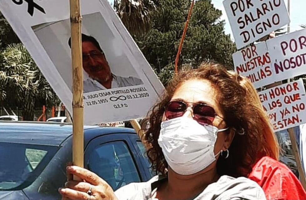 Continúan las protestas de los trabajadores del Hospital Sayago en reclamo a un aumento salarial y reconocimiento del personal de riesgo