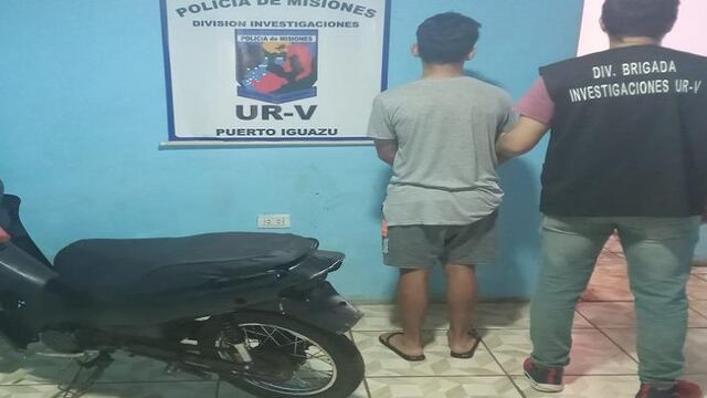 Detuvieron a un joven acusado de robar una moto en Puerto Iguazú.