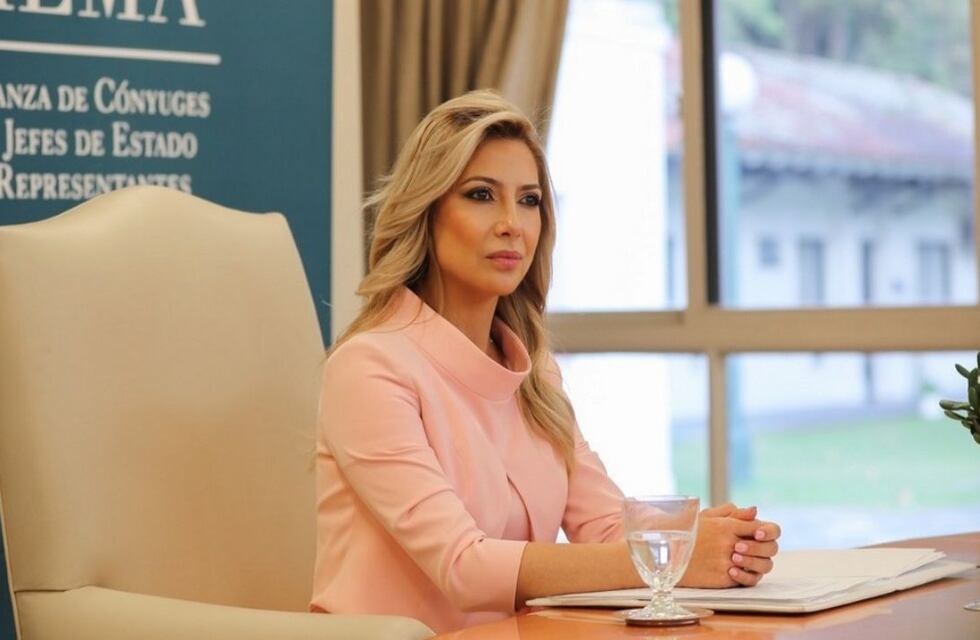 Fabiola Yáñez recibió la primera dosis de la vacuna contra el coronavirus