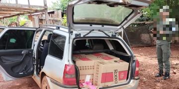 Parque Provincial Urugua-í: incautan automóvil repleto de cigarrillos de contrabando.