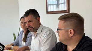 Germán Bottero; junto al fiscal municipal, Matías Gentinetta; y la subsecretaria de Desarrollo Urbano y Metropolitano, María Emilia Vidal