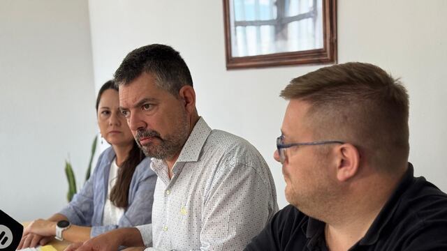 Germán Bottero; junto al fiscal municipal, Matías Gentinetta; y la subsecretaria de Desarrollo Urbano y Metropolitano, María Emilia Vidal