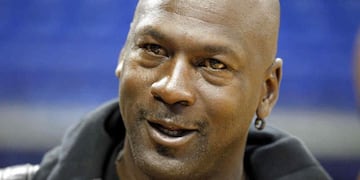 Michael Jordan ganó una suma millonaria por la venta de camisetas de Lionel Messi.