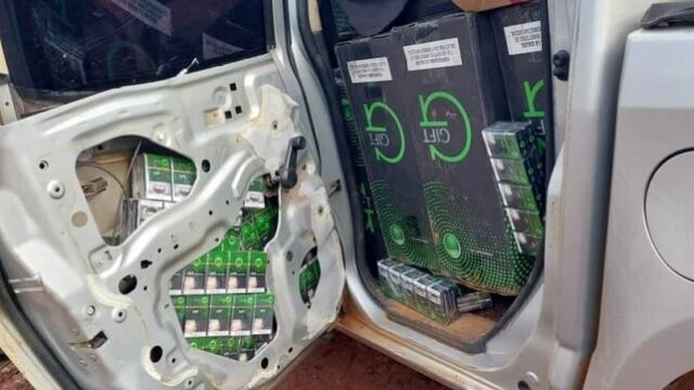 Gendarmes decomisan cigarrillos de contrabando en operativo en Jardín América.